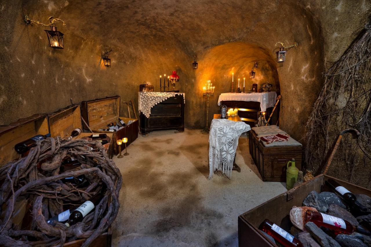 Villa Mystagoge cave pool/jacuzzi, cellar&hammam Vóthon Esterno foto